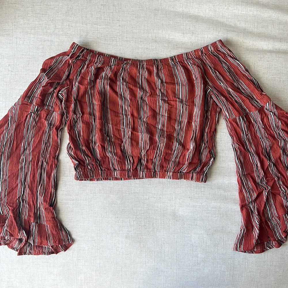 Super cute orange crop top!